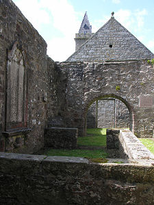 Inside the Old Kirk